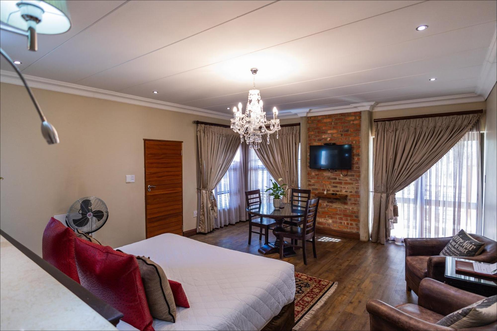Scott'S Manor Guesthouse Function And Conference Venue Lichtenburg Exterior foto